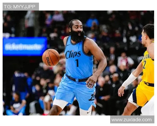 快船更衣室气压低！泰伦卢当众点名哈登：别再吵裁判了！