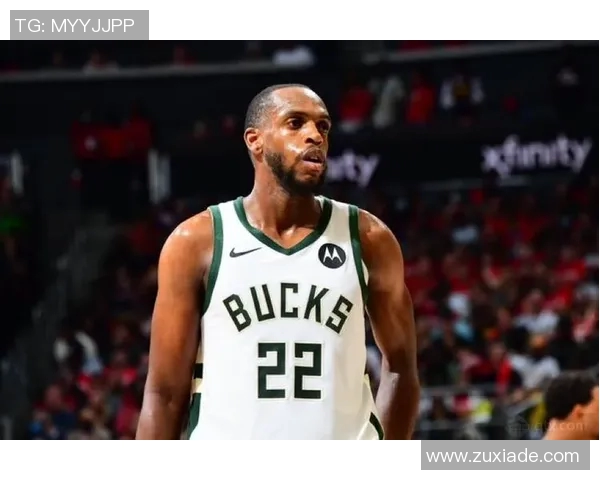 球队功勋！雄鹿揭幕战对阵奇才 暂停时致敬旧将米德尔顿