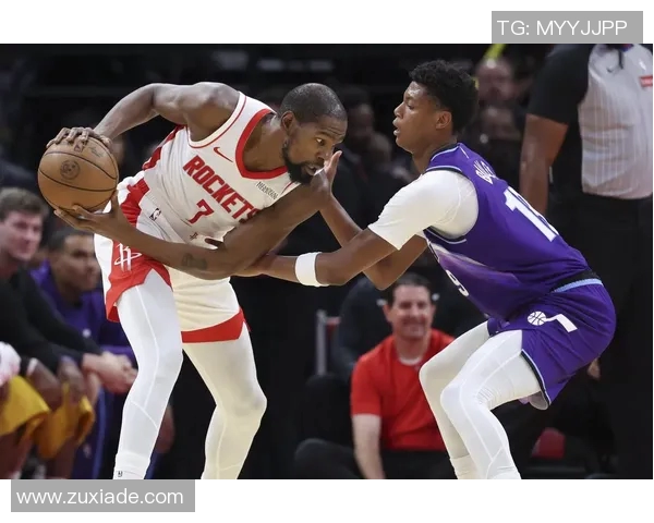 火箭坚守西部第四！杜兰特关键时刻爆发休城四人得分上双击败黑马黄蜂